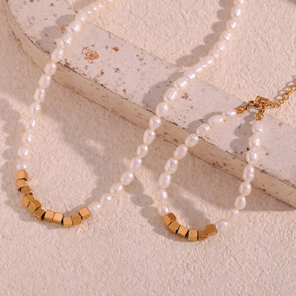 18K gold plated pearl cube charm necklace with freshwater pearls and square gold beads – STUD