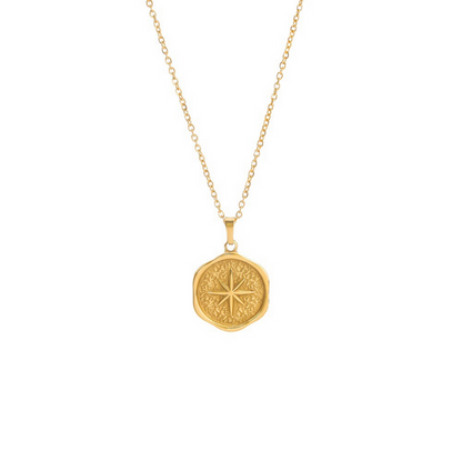 Close View of Antique North Star pendant necklace – 18K gold plated celestial jewelry by STUD-Shop Till You Drop