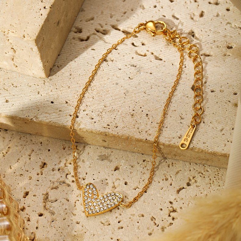 Heart of Gold: Zirconia Inlaid Necklace