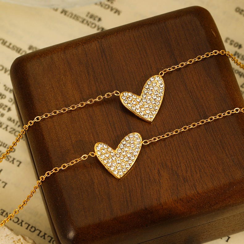 Heart of Gold: Zirconia Inlaid Bracelet