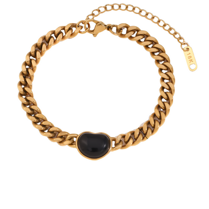 Close View of Black onyx heart Figaro bracelet – 18K gold-plated, waterproof, hypoallergenic by STUD (Shop Till You Drop)